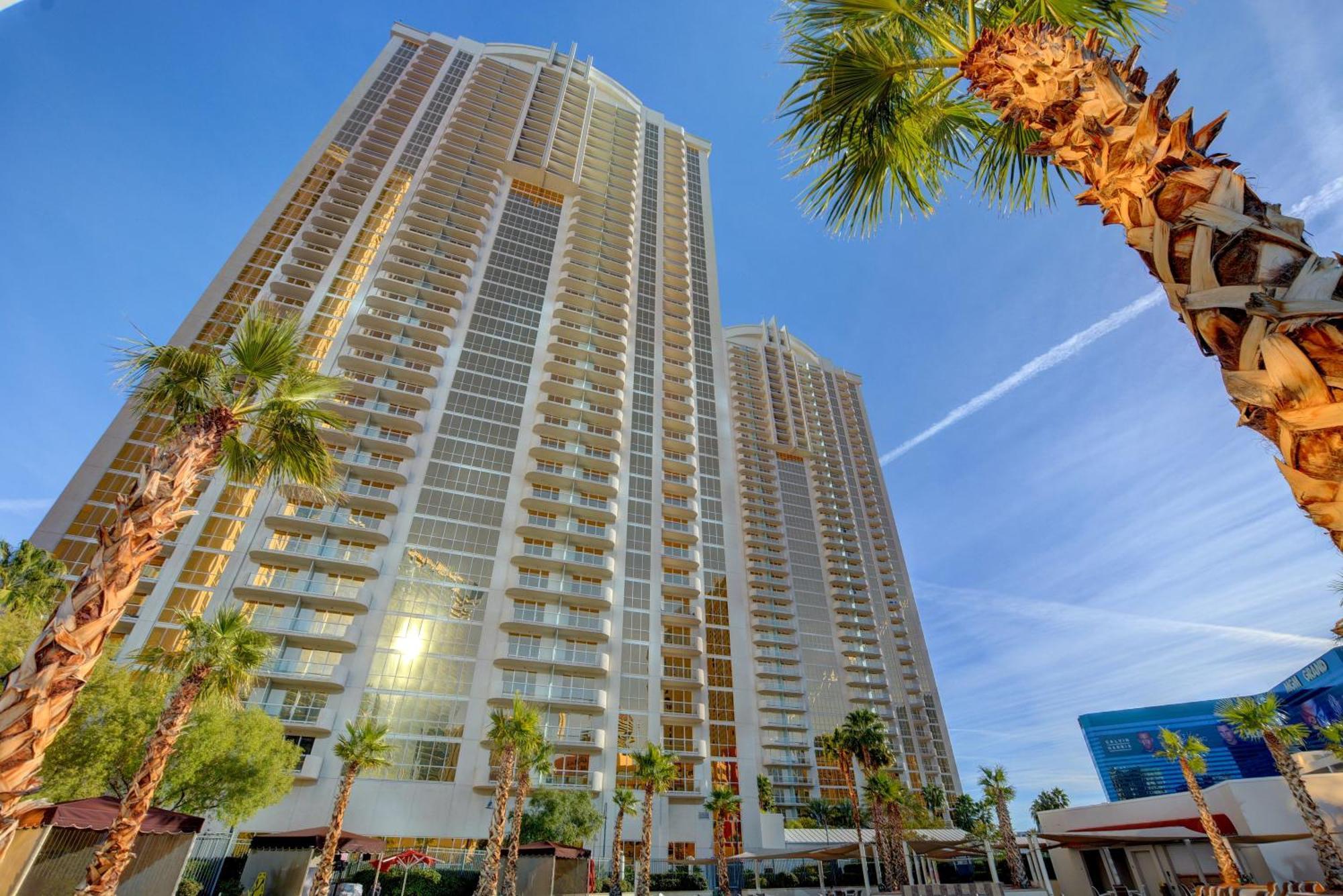 Luxe 1br 2bth Mgm Signature Balcony Apartahotel Las Vegas
