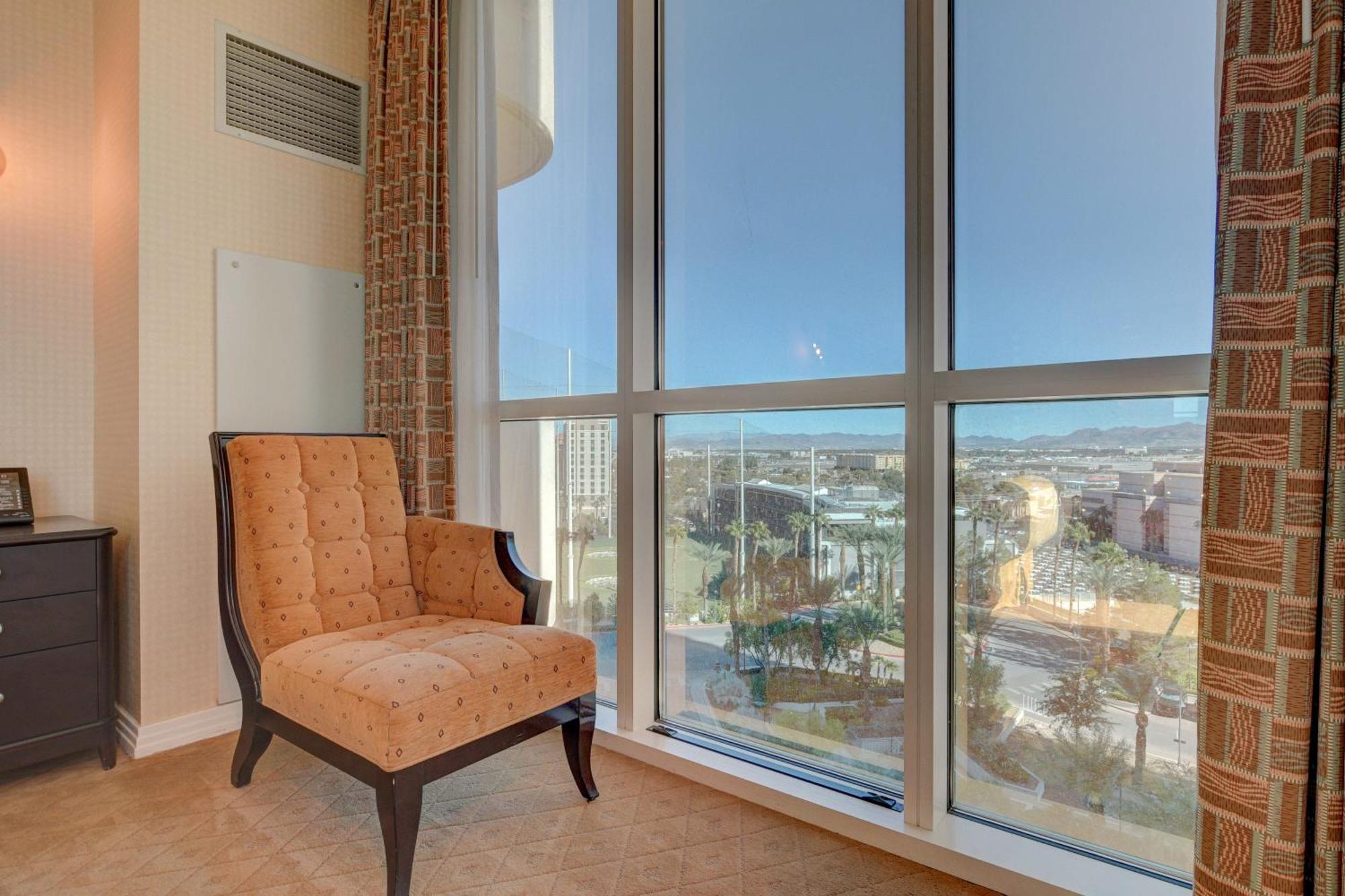 Apartahotel Luxe 1br 2bth Mgm Signature Balcony Las Vegas