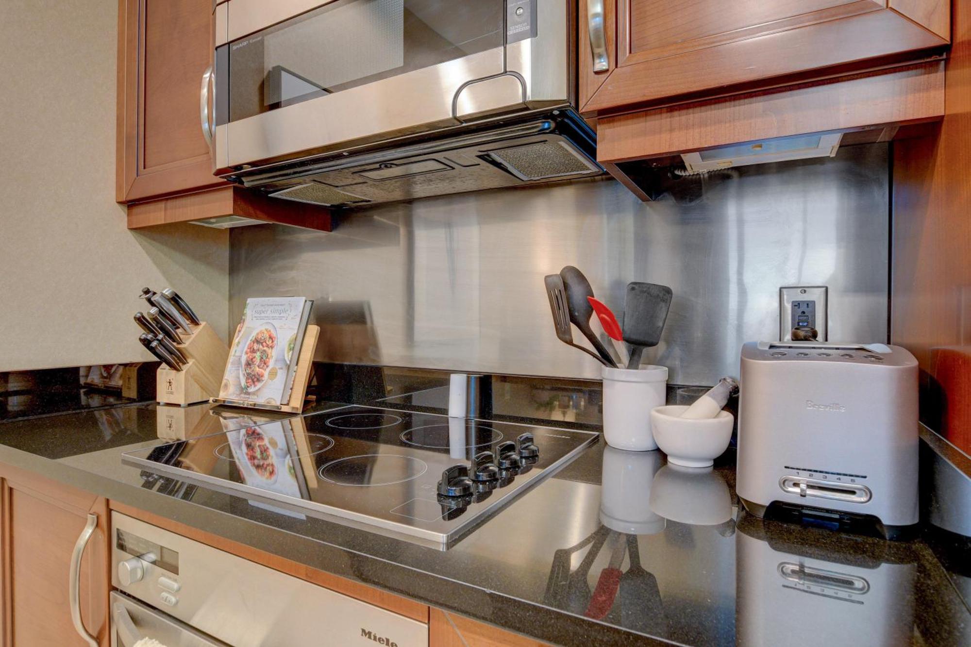 Apartahotel Luxe 1br 2bth Mgm Signature Balcony Las Vegas